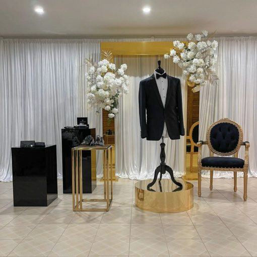 Groom Room